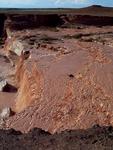 crater51.JPG(349991 bytes) -- [960 x 1280],  