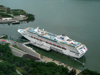 Canon PowerShot G3, 2003:07:31 21:24:05 -- 1/125 sec, f/4.0.  No Flash, Auto.2272x1704 Red-Eye Reduction (Auto).