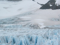 Canon PowerShot G3, 2003:08:01 12:03:53 -- 1/60 sec, f/8.0.  No Flash, Compulsory.2272x1704 Off.