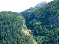 Canon PowerShot G3, 2003:08:01 15:10:01 -- 1/160 sec, f/4.0.  No Flash, Auto.2272x1704 Red-Eye Reduction (Auto).