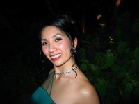 ElisaGarden2.jpg(962921 bytes) -- Canon-Canon PowerShot G3,  2004:02:22 00:00:05,  [2272 x 1704],  fl=Y,  f= 7.2mm  (35mm equivalent: 36mm),  exptime=0.017 s  (1/60),  f/2.0