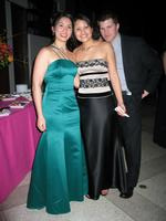 elisavanessa_r1.jpg(1431579 bytes) -- Canon-Canon PowerShot G3,  2004:02:22 00:24:05,  [2272 x 1704],  fl=Y,  f= 7.2mm  (35mm equivalent: 36mm),  exptime=0.017 s  (1/60),  f/2.0