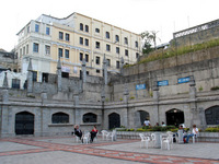 Canon PowerShot G3, 2004:03:22 17:35:35 -- 1/100 sec, f/4.0.  No Flash, Auto.2272x1704 Red-Eye Reduction (Auto).