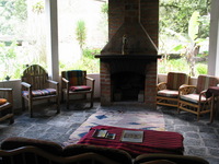 Canon PowerShot G3, 2004:03:26 13:10:50 -- 1/50 sec, f/4.0.  No Flash, Auto.2272x1704 Red-Eye Reduction (Auto).