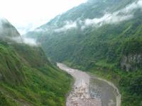 126_2616.JPG(841028 bytes) -- Canon-Canon PowerShot G3,  2004:03:27 09:01:42,  [2272 x 1704],  fl=N,  f= 7.2mm  (35mm equivalent: 36mm),  exptime=0.020 s  (1/50),  f/3.5