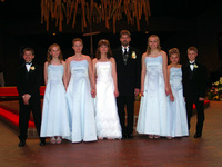 Canon PowerShot G3, 2004:04:17 15:14:45 -- 1/60 sec, f/2.0.  Flash, Auto, Red-Eye Reduce.2272x1704 Red-Eye Reduction (Auto).