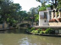 137_3786.JPG(1391362 bytes) -- Canon-Canon PowerShot G3,  2004:06:03 18:35:50,  [2272 x 1704],  fl=N,  f= 7.2mm  (35mm equivalent: 36mm),  exptime=0.0031 s  (1/320),  f/4.0