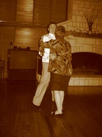 Canon PowerShot G3, 2004:06:05 21:05:18 -- 1/60 sec, f/2.0.  Flash, Auto, Red-Eye Reduce.2272x1704 Red-Eye Reduction (Auto).