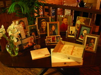 Canon PowerShot G3, 2004:06:05 21:06:50 -- 1/5 sec, f/2.0.  No Flash, Compulsory.2272x1704 Off.