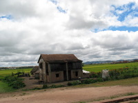 151_5117.JPG(807169 bytes) -- Canon-Canon PowerShot G3,  2004:12:16 02:57:47,  [2272 x 1704],  fl=N,  f= 7.2mm  (35mm equivalent: 36mm),  exptime=0.0008 s  (1/1250),  f/4.0