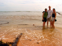 151_5143.JPG(1898705 bytes) -- Canon-Canon PowerShot G3,  2004:12:17 00:41:18,  [2272 x 1704],  fl=Y,  f= 7.2mm  (35mm equivalent: 36mm),  exptime=0.0040 s  (1/250),  f/8.0