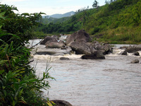 152_5239.JPG(2216374 bytes) -- Canon-Canon PowerShot G3,  2004:12:19 00:50:32,  [2272 x 1704],  fl=N,  f=25.1mm  (35mm equivalent: 127mm),  exptime=0.0016 s  (1/640),  f/4.0