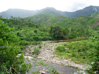 152_5287.JPG(2355007 bytes) -- Canon-Canon PowerShot G3,  2004:12:19 07:02:07,  [2272 x 1704],  fl=N,  f= 7.2mm  (35mm equivalent: 36mm),  exptime=0.025 s  (1/40),  f/5.6