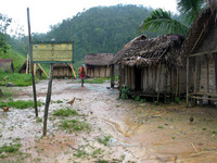 153_5394.JPG(2410299 bytes) -- Canon-Canon PowerShot G3,  2004:12:21 04:57:17,  [2272 x 1704],  fl=N,  f= 7.2mm  (35mm equivalent: 36mm),  exptime=0.0040 s  (1/250),  f/4.0