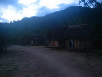 154_5402.JPG(662104 bytes) -- Canon-Canon PowerShot G3,  2004:12:21 22:00:58,  [2272 x 1704],  fl=N,  f= 7.2mm  (35mm equivalent: 36mm),  exptime=0.400 s  (1/2),  f/2.0