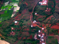 154_5481.JPG(2385314 bytes) -- Canon-Canon PowerShot G3,  2004:12:23 09:24:37,  [2272 x 1704],  fl=N,  f=25.1mm  (35mm equivalent: 127mm),  exptime=0.020 s  (1/50),  f/4.0