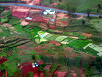 154_5484.JPG(2856400 bytes) -- Canon-Canon PowerShot G3,  2004:12:23 09:25:24,  [2272 x 1704],  fl=N,  f=25.1mm  (35mm equivalent: 127mm),  exptime=0.017 s  (1/60),  f/4.0