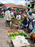 155_5576.JPG(2229666 bytes) -- Canon-Canon PowerShot G3,  2004:12:27 01:32:52,  [2272 x 1704],  fl=N,  f= 7.2mm  (35mm equivalent: 36mm),  exptime=0.0031 s  (1/320),  f/4.0