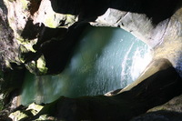 Canon EOS DIGITAL REBEL, 2005:04:17 14:18:41 -- 1/60 sec, f/5.6.  No Flash.3072x2048 Off.