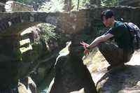 Canon EOS DIGITAL REBEL, 2005:04:17 14:21:09 -- 1/50 sec, f/4.5.  No Flash.3072x2048 Off.