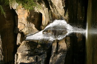 Canon EOS DIGITAL REBEL, 2005:04:17 15:56:53 -- 1/50 sec, f/14.0.  No Flash.3072x2048 Off.