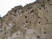 Canon PowerShot G3, 2005:10:06 15:44:31 -- 1/1000 sec, f/2.5.  No Flash, Auto.2272x1704 Red-Eye Reduction (Auto).