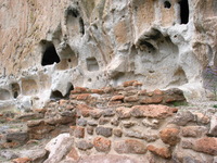 Canon PowerShot G3, 2005:10:06 16:00:04 -- 1/125 sec, f/8.0.  Flash, Compulsory, Red-Eye Reduce.2272x1704 Red-Eye Reduction (On).