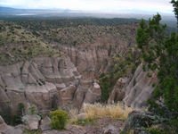 Canon PowerShot G3, 2005:10:10 20:29:54 -- 1/60 sec, f/2.0.  No Flash, Compulsory.2272x1704 Off.