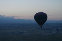 Canon EOS DIGITAL REBEL, 2005:10:08 09:26:37 -- 1/125 sec, f/8.0.  No Flash.3072x2048 Off.