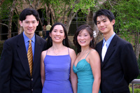 Canon EOS DIGITAL REBEL, 2006:04:22 19:51:37 -- 1/50 sec, f/5.0.  No Flash.3072x2048 Off.