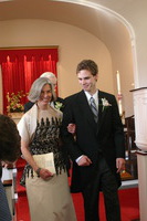 Canon EOS DIGITAL REBEL, 2006:05:06 16:28:57 -- 1/80 sec, f/5.6.  No Flash.3072x2048 Off.