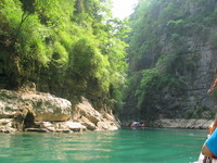 Canon PowerShot G3, 2006:06:21 10:34:12 -- 1/80 sec, f/4.0.  No Flash, Auto.2272x1704 Red-Eye Reduction (Auto).