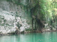 Canon PowerShot G3, 2006:06:21 10:44:36 -- 1/50 sec, f/3.5.  No Flash, Auto.2272x1704 Red-Eye Reduction (Auto).