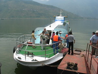 Canon PowerShot G3, 2006:06:21 12:24:38 -- 1/1000 sec, f/4.0.  No Flash, Auto.2272x1704 Red-Eye Reduction (Auto).