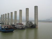 Canon PowerShot G3, 2006:06:21 18:29:55 -- 1/400 sec, f/4.0.  No Flash, Auto.2272x1704 Red-Eye Reduction (Auto).