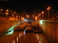 Canon PowerShot G3, 2006:06:21 20:43:19 -- 1/8 sec, f/2.0.  No Flash, Compulsory.2272x1704 Off.