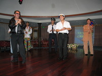 Canon PowerShot G3, 2006:06:21 22:00:42 -- 1/60 sec, f/2.0.  Flash, Auto, Red-Eye Reduce.2272x1704 Red-Eye Reduction (Auto).