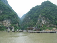 Canon PowerShot G3, 2006:06:22 10:43:08 -- 1/250 sec, f/4.0.  No Flash, Auto.2272x1704 Red-Eye Reduction (Auto).