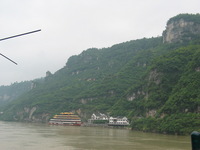 Canon PowerShot G3, 2006:06:22 10:43:49 -- 1/400 sec, f/4.0.  No Flash, Auto.2272x1704 Red-Eye Reduction (Auto).