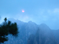 Canon PowerShot G3, 2006:06:29 05:24:46 -- 1/5 sec, f/8.0.  No Flash, Compulsory.2272x1704 Off.