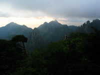 Canon PowerShot G3, 2006:06:29 05:57:11 -- 1/125 sec, f/8.0.  No Flash, Compulsory.2272x1704 Off.