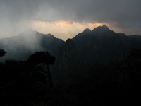 Canon PowerShot G3, 2006:06:29 05:57:55 -- 1/320 sec, f/8.0.  No Flash, Compulsory.2272x1704 Off.