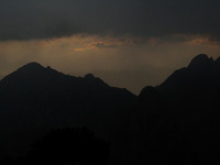 Canon PowerShot G3, 2006:06:29 06:00:26 -- 1/2000 sec, f/8.0.  No Flash, Compulsory.2272x1704 Off.