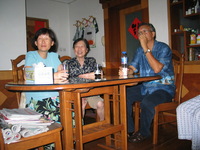 Canon PowerShot G3, 2006:07:01 15:53:02 -- 1/60 sec, f/2.0.  Flash, Auto, Red-Eye Reduce.2272x1704 Red-Eye Reduction (Auto).