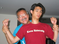 Canon PowerShot G3, 2006:07:02 17:55:48 -- 1/60 sec, f/2.5.  Flash, Auto, Red-Eye Reduce.2272x1704 Red-Eye Reduction (Auto).