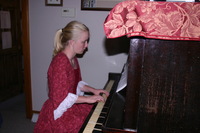 Canon EOS DIGITAL REBEL, 2007:11:03 18:31:50 -- 1/60 sec, f/4.0.  Flash, Compulsory, Red-Eye Reduce.3072x2048 Red-Eye Reduction (On).