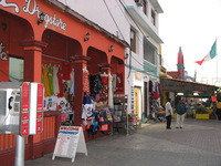 Canon PowerShot A710 IS, 2007:12:24 17:20:05 -- 1/60 sec, f/2.8.  Flash, Auto, Red-Eye Reduce.3072x2304 Red-Eye Reduction (Auto).