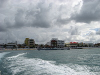 Canon PowerShot A710 IS, 2007:12:29 14:00:49 -- 1/1250 sec, f/4.0.  No Flash, Auto.3072x2304 Red-Eye Reduction (Auto).