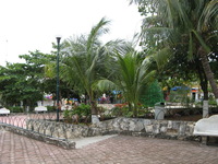 Canon PowerShot A710 IS, 2007:12:30 14:08:44 -- 1/125 sec, f/4.0.  Flash, Auto, Red-Eye Reduce.3072x2304 Red-Eye Reduction (Auto).