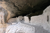 Canon EOS DIGITAL REBEL, 2009:04:28 17:20:14 -- 1/100 sec, f/5.6.  No Flash.3072x2048 Off.